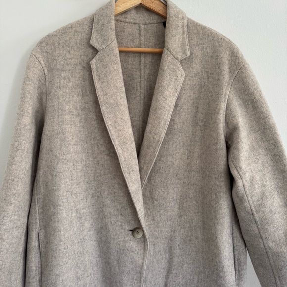 Uniqlo Women's Cacoon Coat - Picture 3 of 10